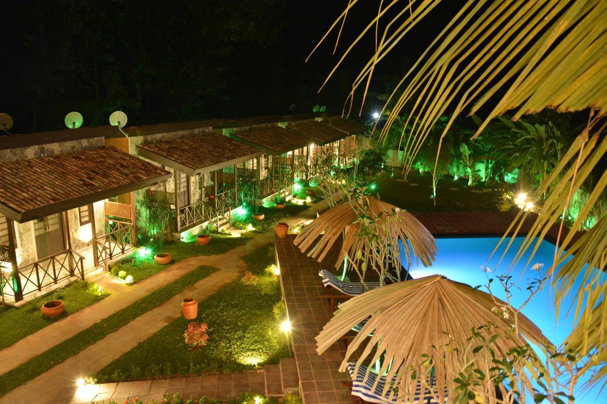 Villa Pinnawala Buitenkant foto