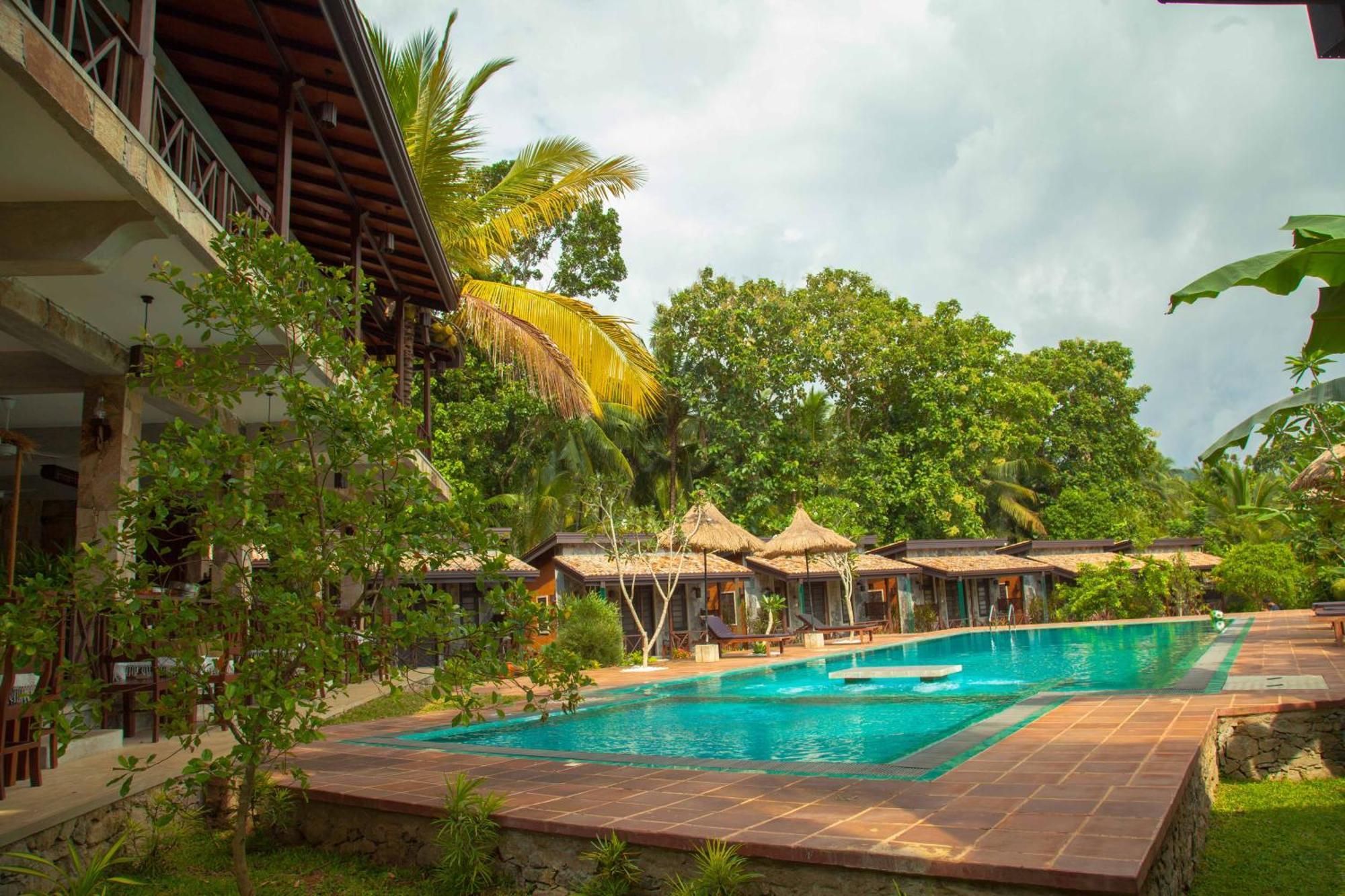 Villa Pinnawala Buitenkant foto