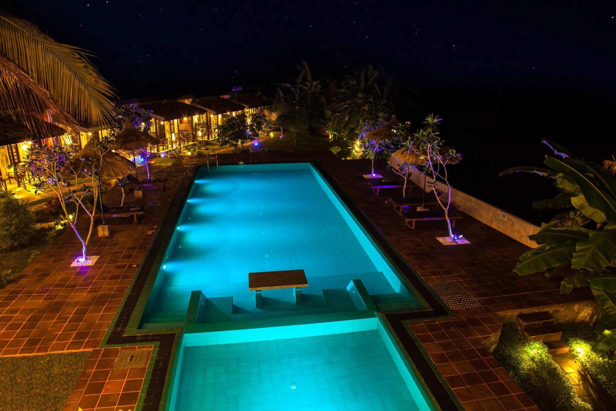 Villa Pinnawala Buitenkant foto