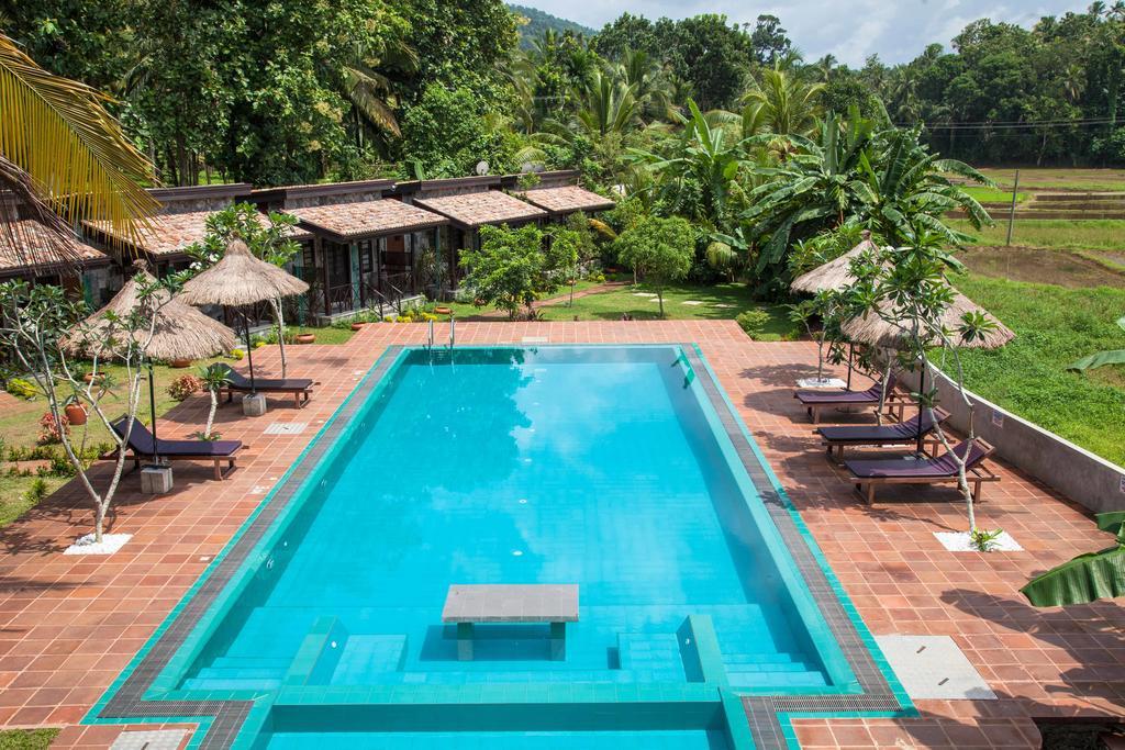 Villa Pinnawala Buitenkant foto
