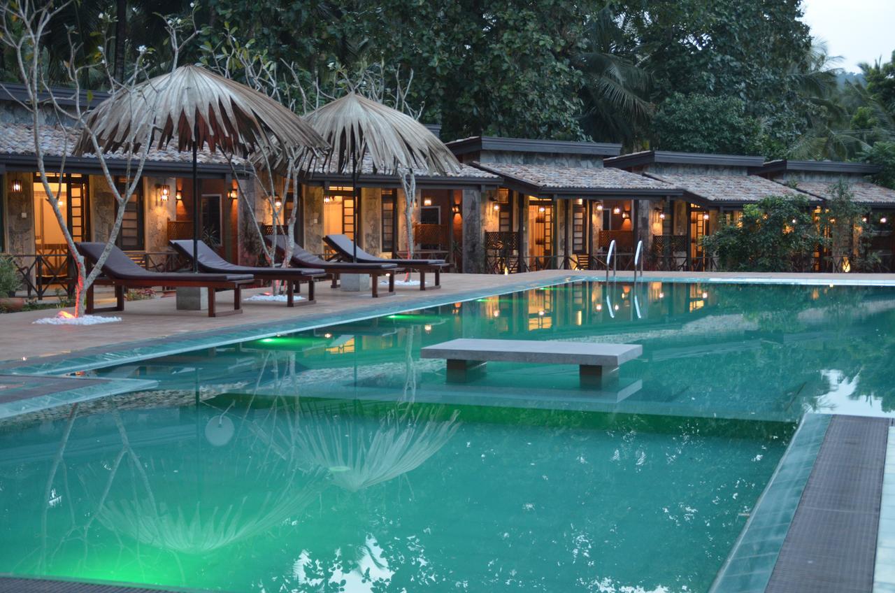 Villa Pinnawala Buitenkant foto